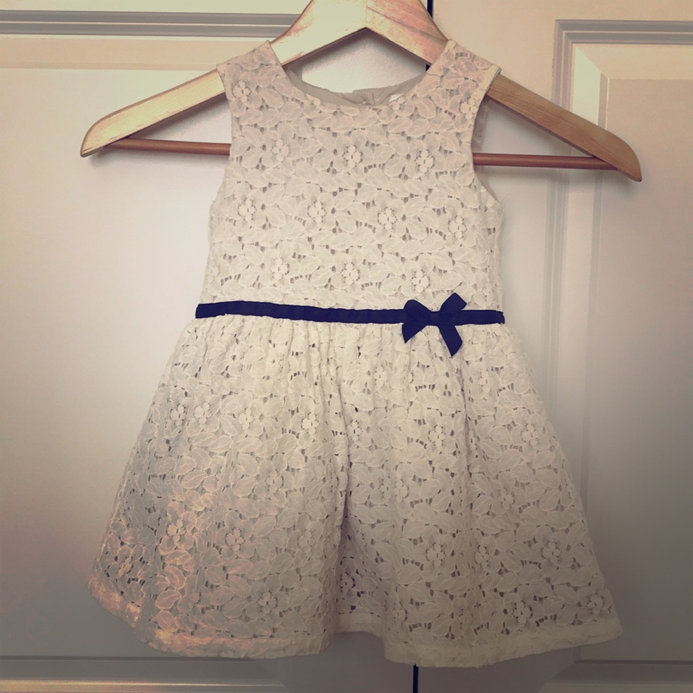 Carters size 3T dress